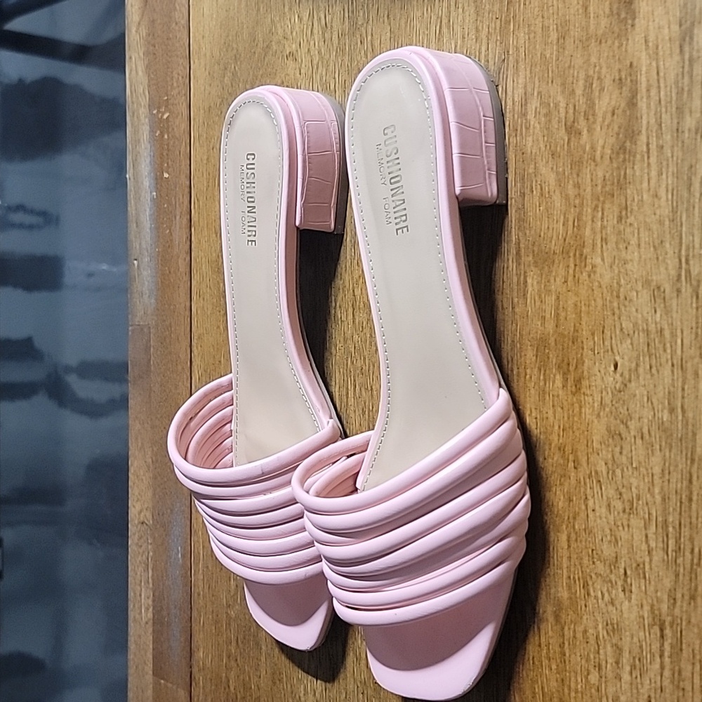 Cushionaire sandals - Picture 3 of 4